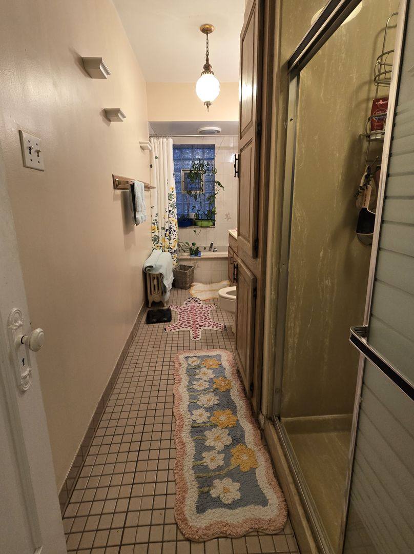 Apartment for rent at 4019 N Mozart St #1S, Chicago, IL 60618