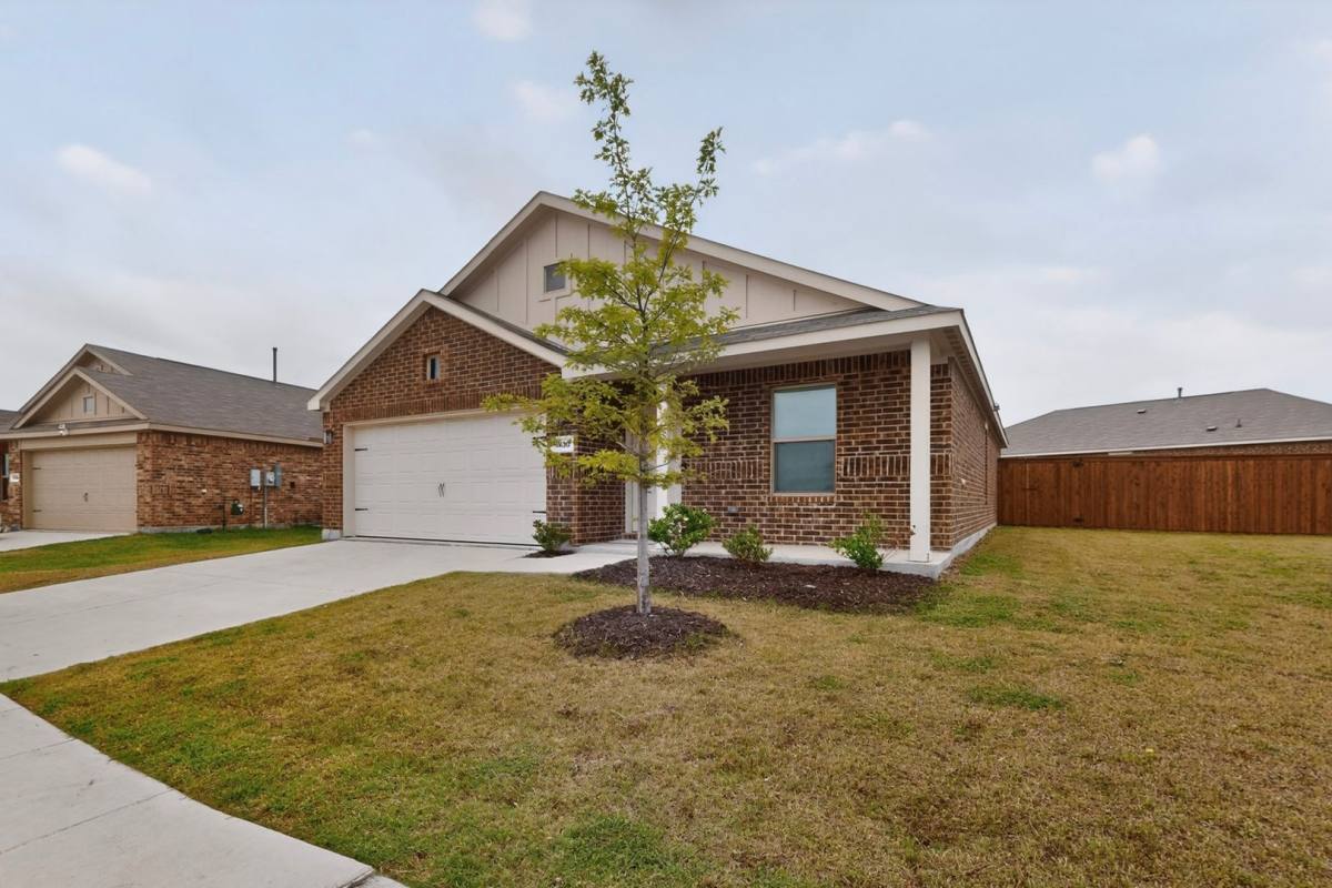 House for rent at 1430 Everett Gardens Way, Forney, TX 75126