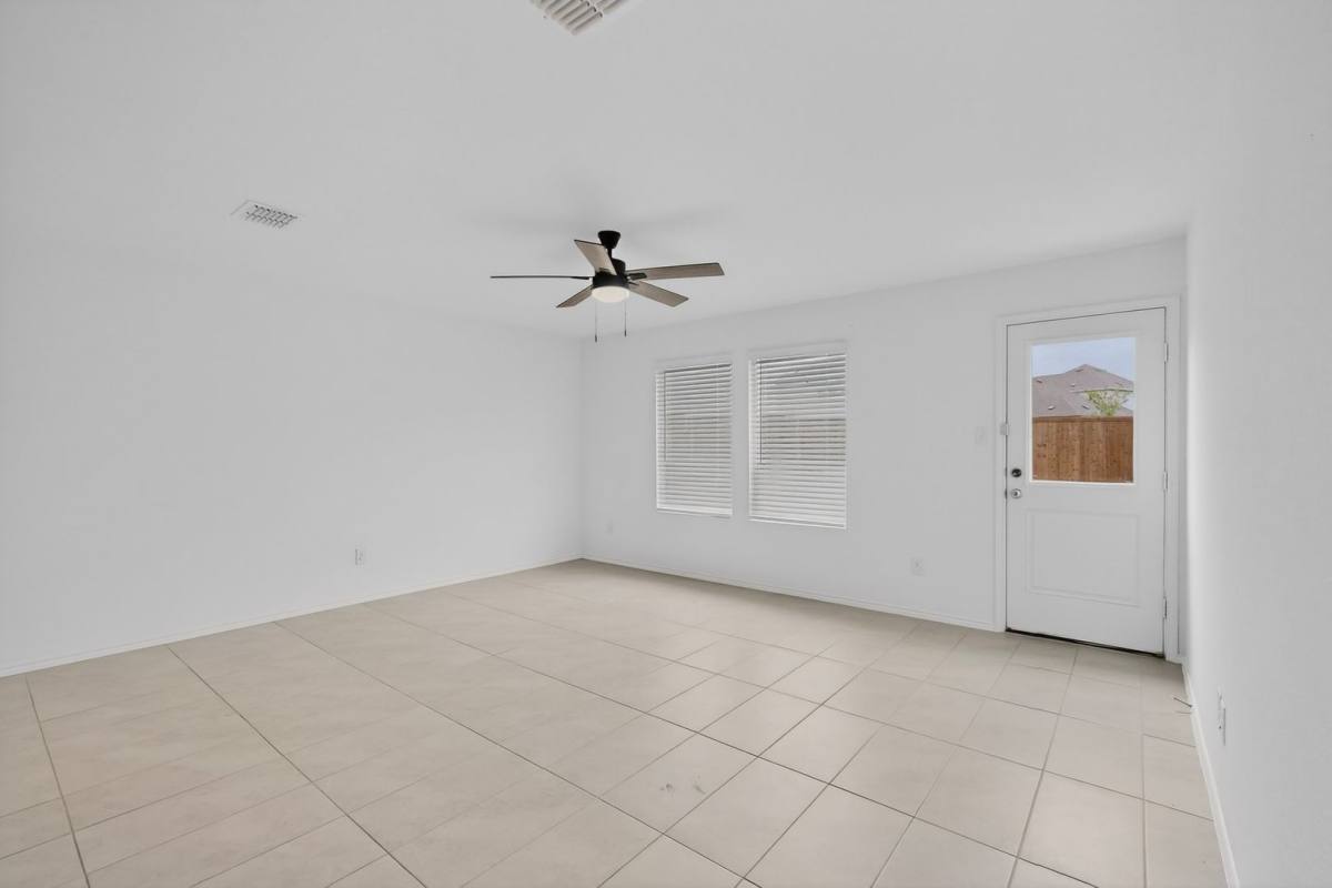 House for rent at 1430 Everett Gardens Way, Forney, TX 75126