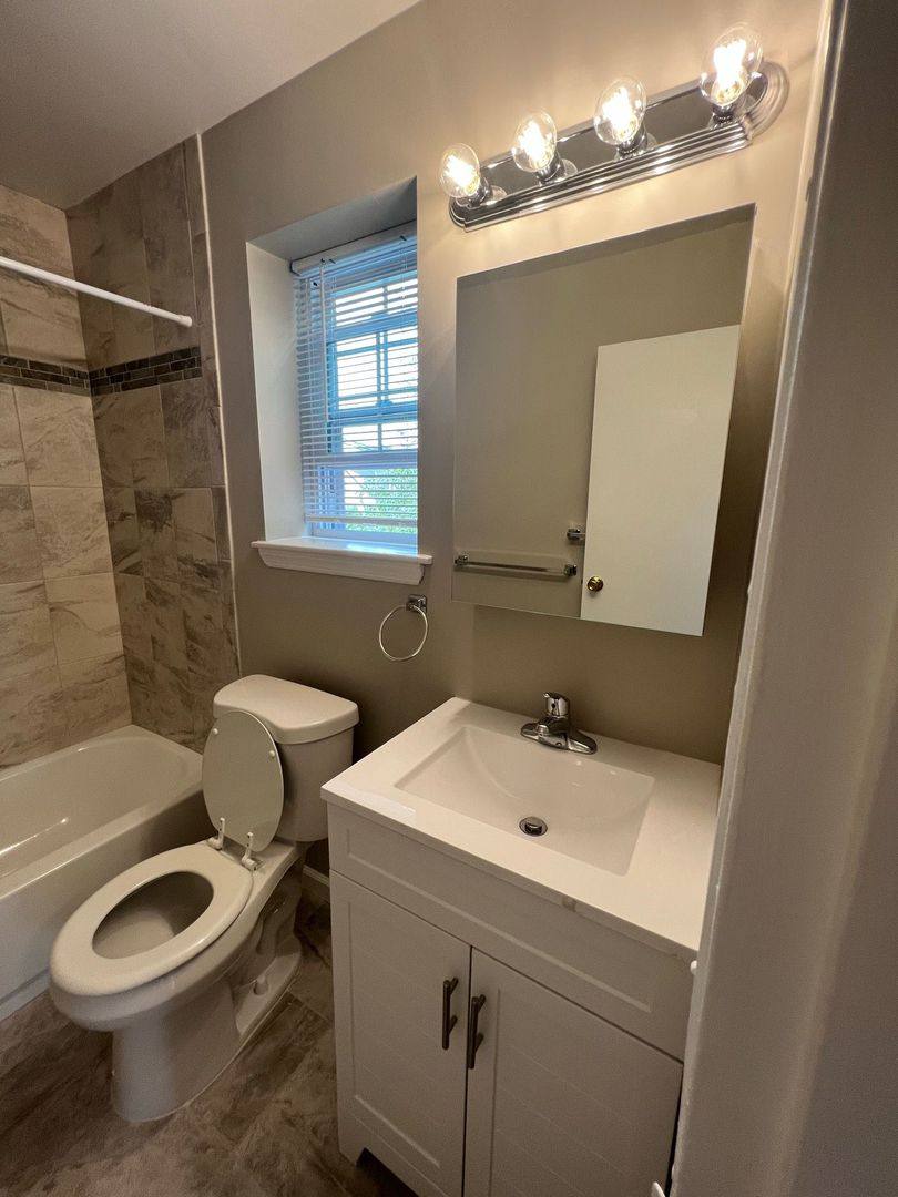 Apartment for rent at 303 Plainfield Ave, Edison, NJ 08817
