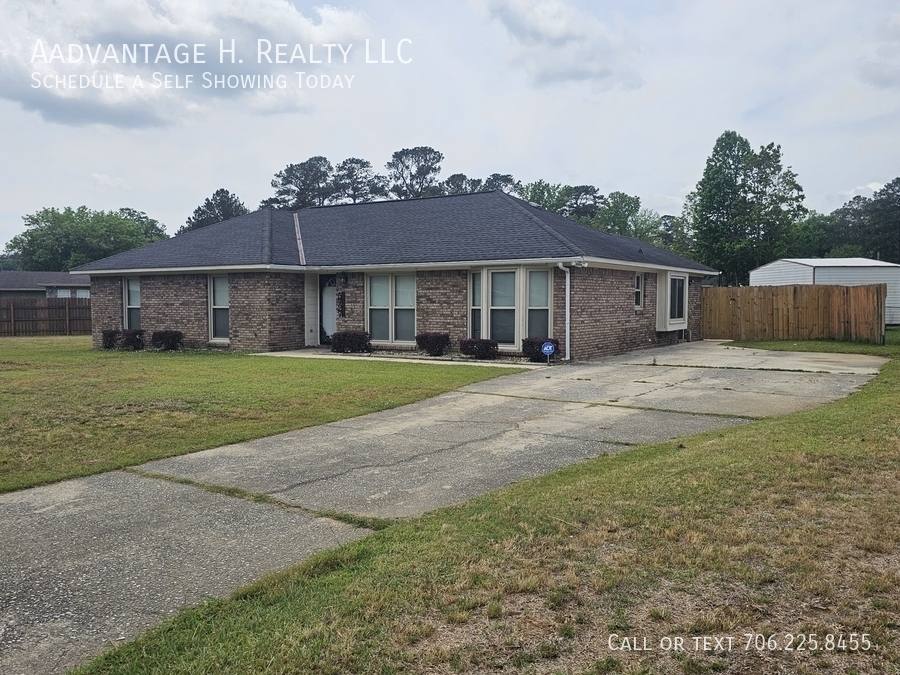 House for rent at 5727 Lexington Dr, Columbus, GA 31907