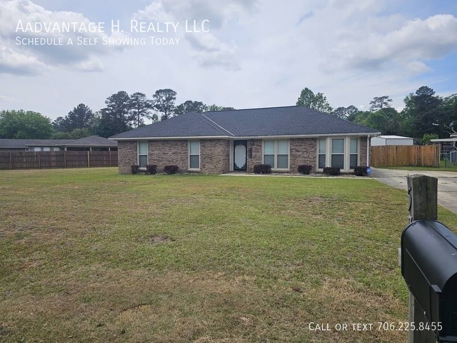 House for rent at 5727 Lexington Dr, Columbus, GA 31907