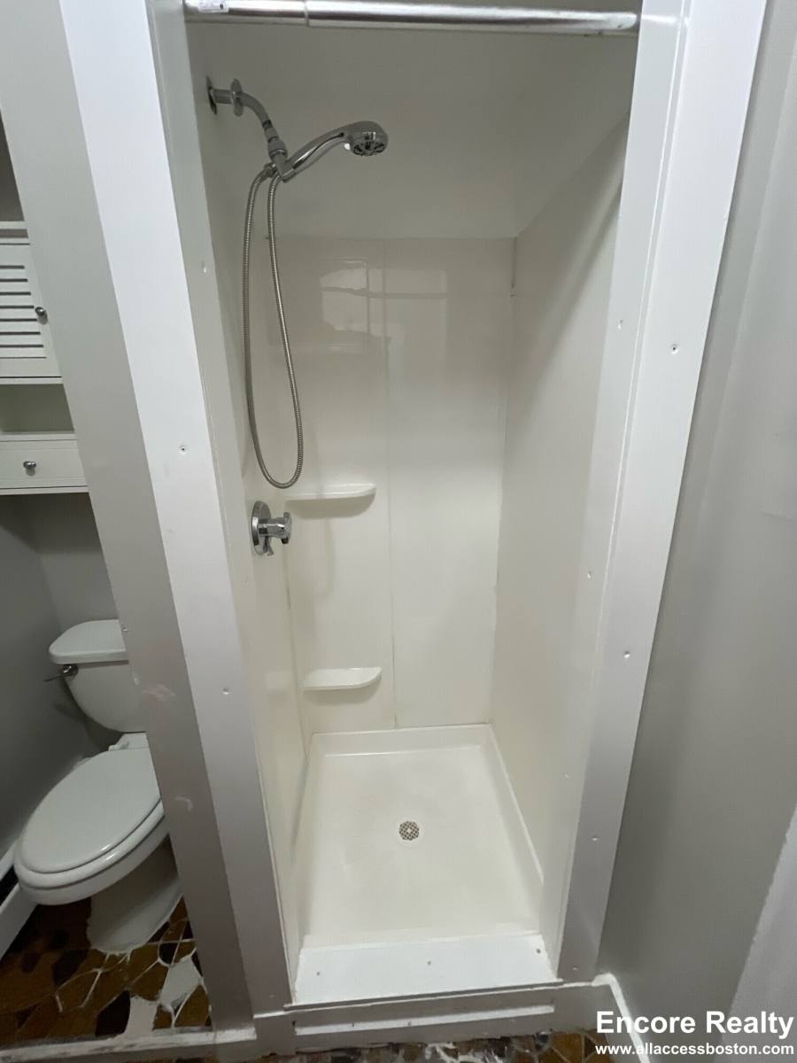 Apartment for rent at 41 Anderson St #2-1, Boston, MA 02113