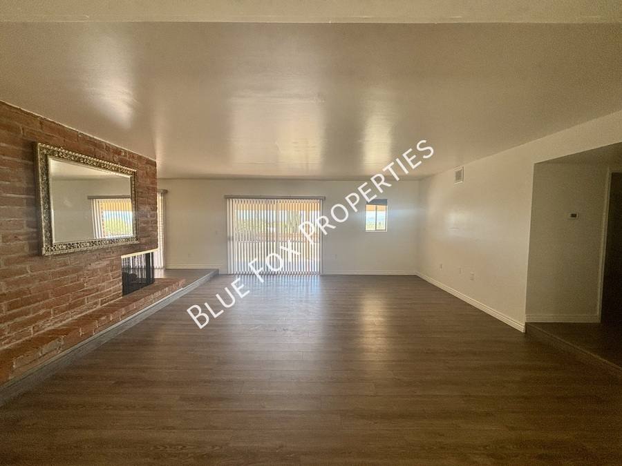 House for rent at 900 E Via Lucitas, Tucson, AZ 85718