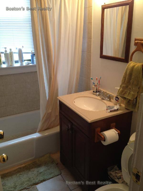 Apartment for rent at 1157 Commonwealth Ave #8, Allston, MA 02134