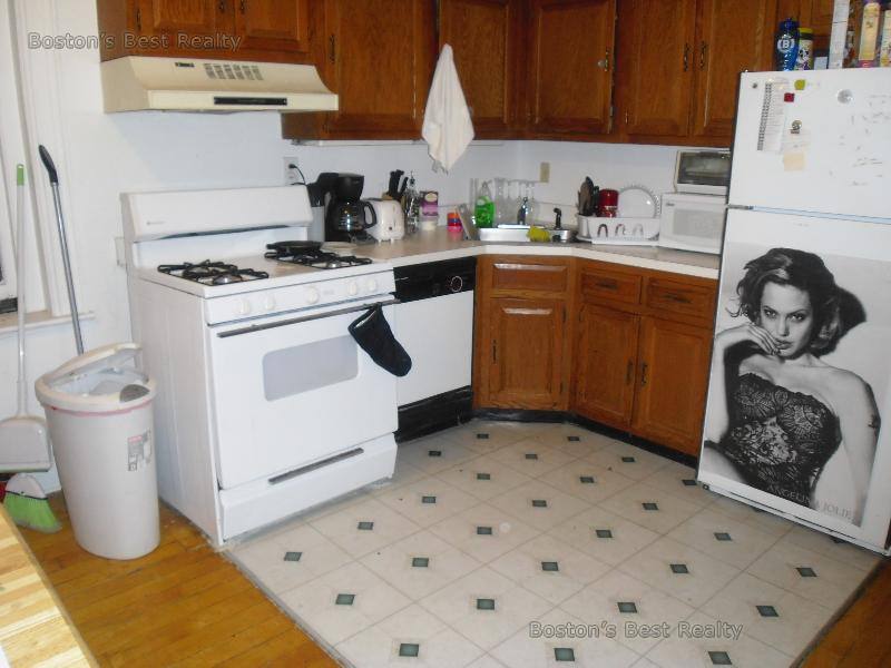 Apartment for rent at 1157 Commonwealth Ave #8, Allston, MA 02134