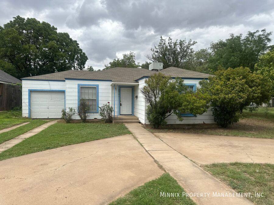 House for rent at 2614 27th St, Lubbock, TX 79410
