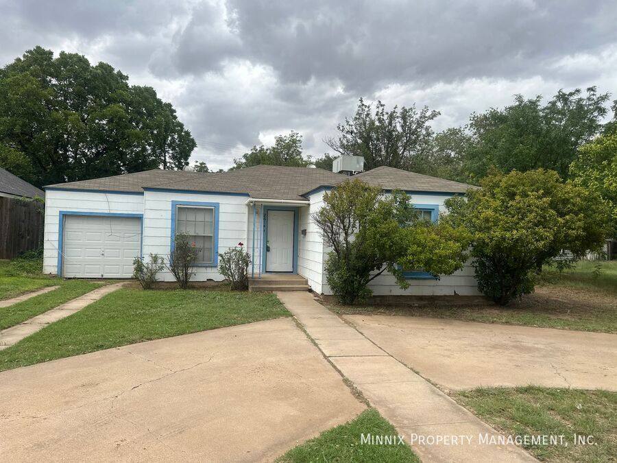 House for rent at 2614 27th St, Lubbock, TX 79410