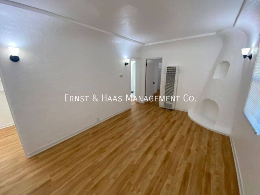 House for rent at 822 Belmont Ave, Long Beach, CA 90804