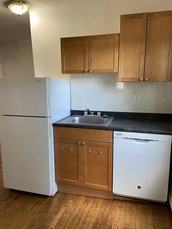 Apartment for rent at 148 5th St #6, Cambridge, MA 02141
