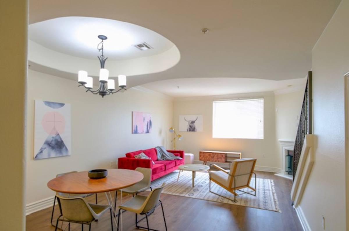 Apartment for rent at 7430 Arizona Ave, Los Angeles, CA 90045