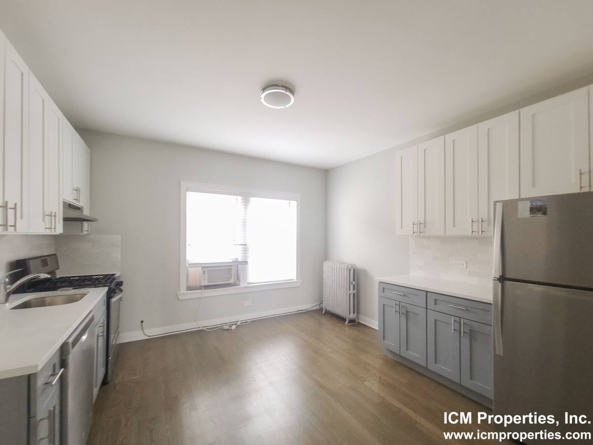Apartment for rent at 1825 W Foster Ave #3, Chicago, IL 60640
