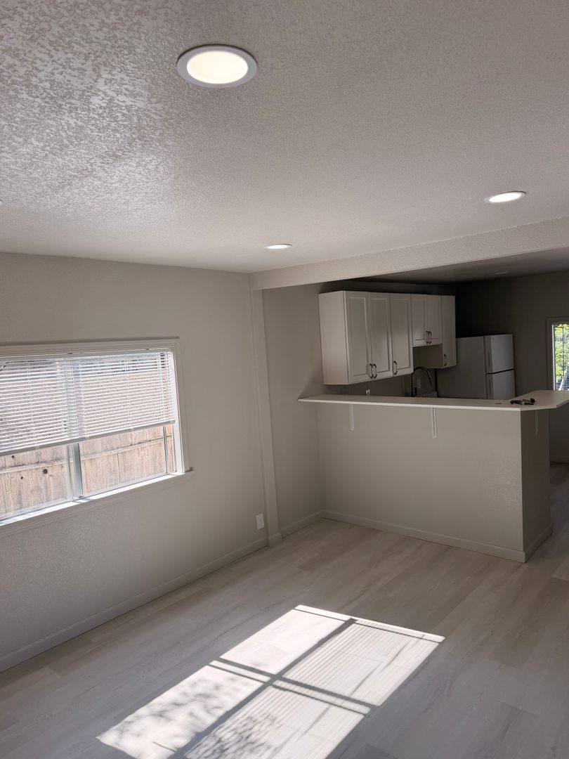 Apartment for rent at 8710 Franklin St, Windsor, CA 95492