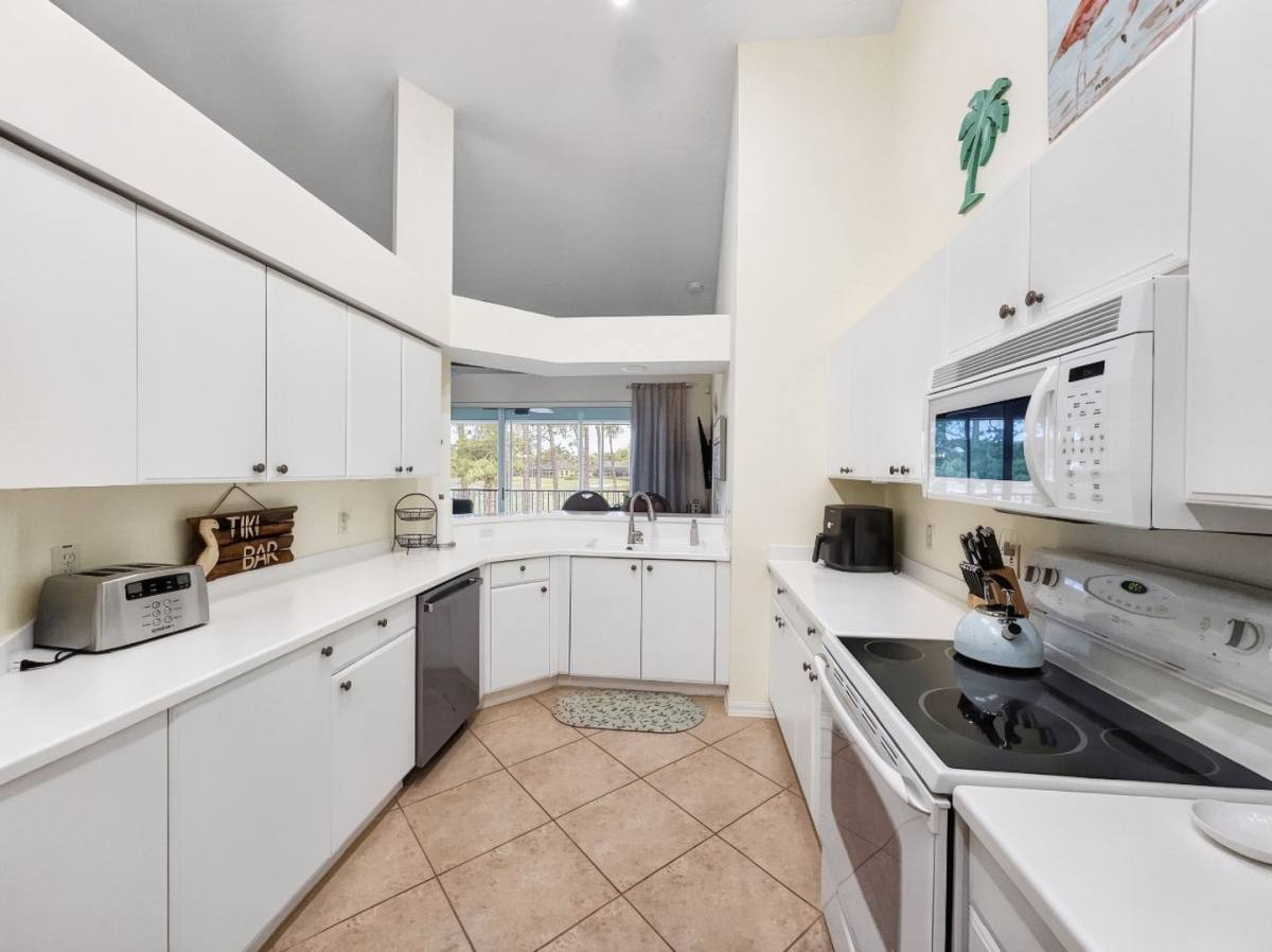 Condo for rent at 8175 Celeste Dr #1229, Naples, FL 34113