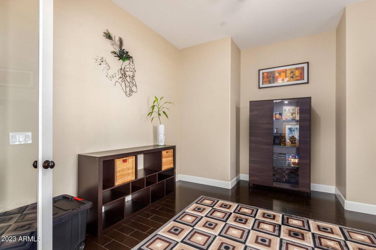House for rent at 10924 N 136th Place, Scottsdale, AZ 85259