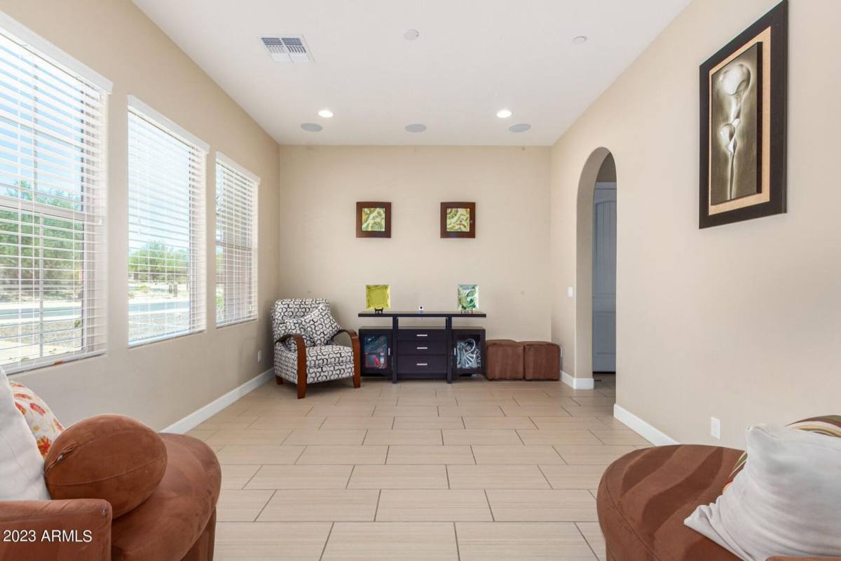 House for rent at 10924 N 136th Place, Scottsdale, AZ 85259