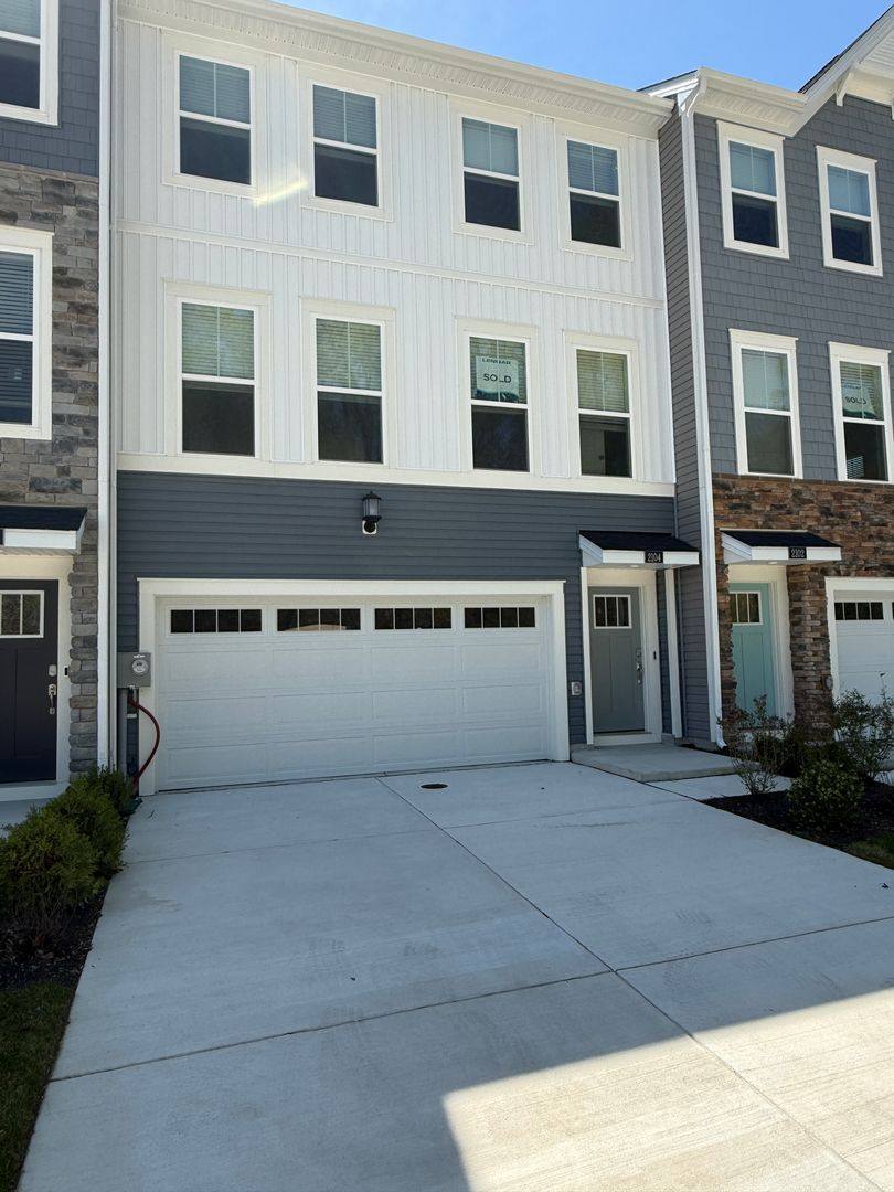 Townhouse for rent at 2104 Winterberry Lane, Cambridge, MD 21613