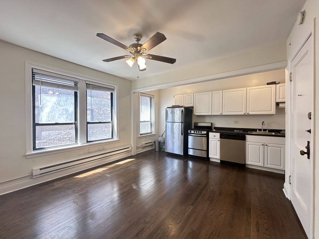 Apartment for rent at 3345 Marshfield #D604, Chicago, IL 60657