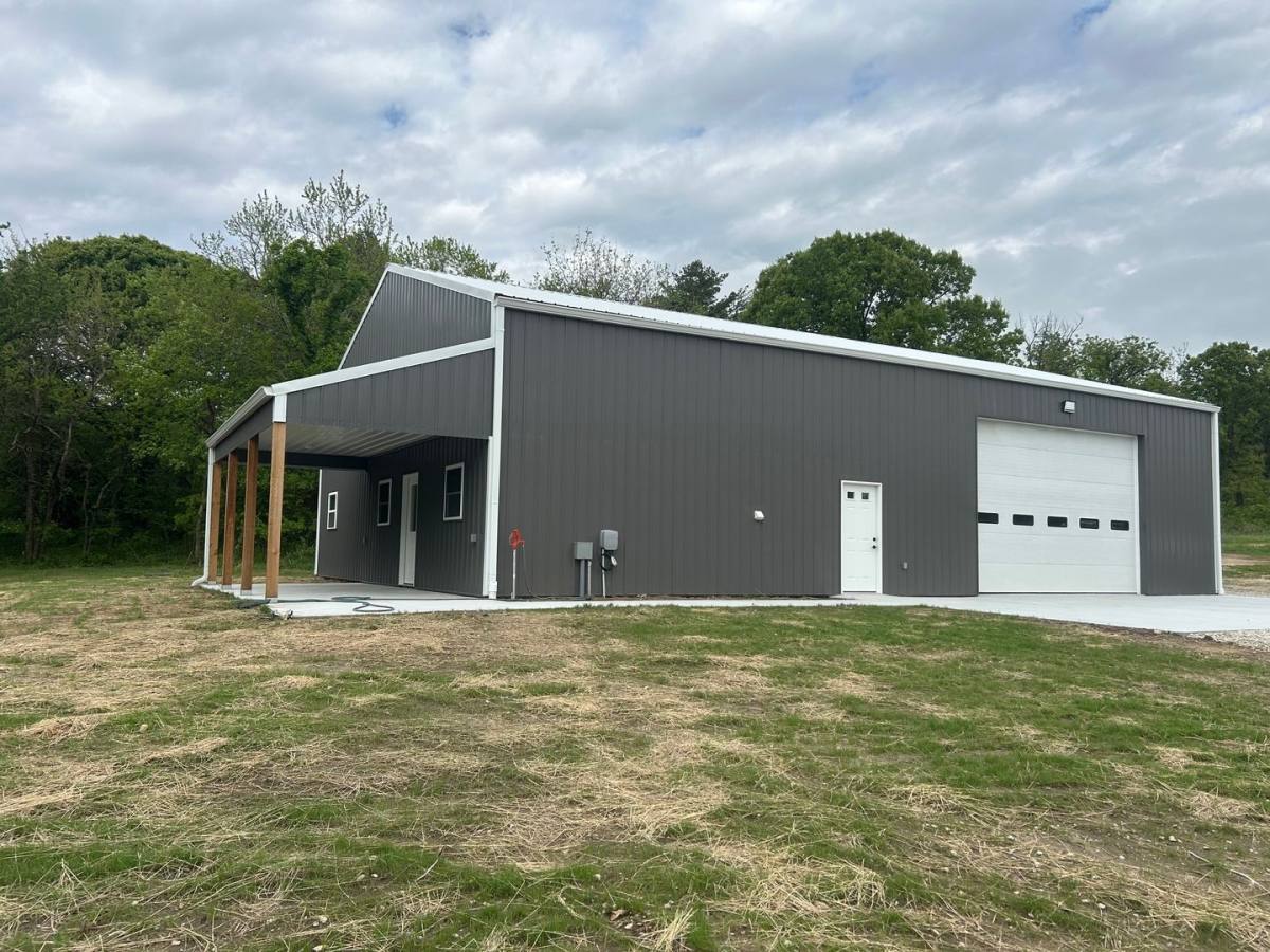 House for rent at 3398 Appleyard Rd, Wamego, KS 66547