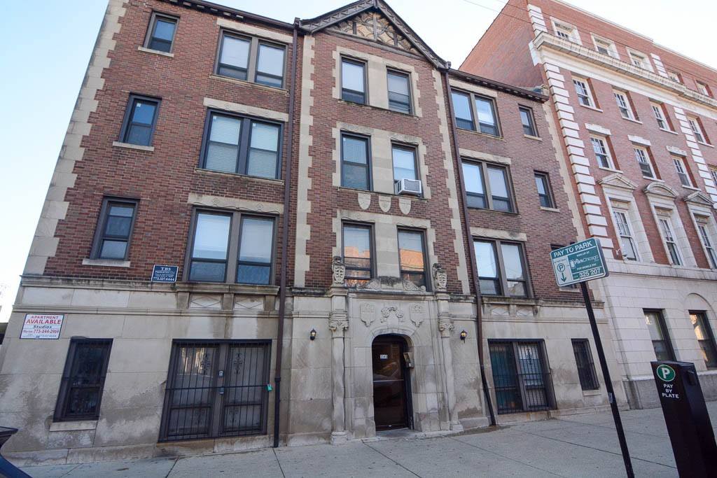 Apartment for rent at 3345 Marshfield #D803, Chicago, IL 60657