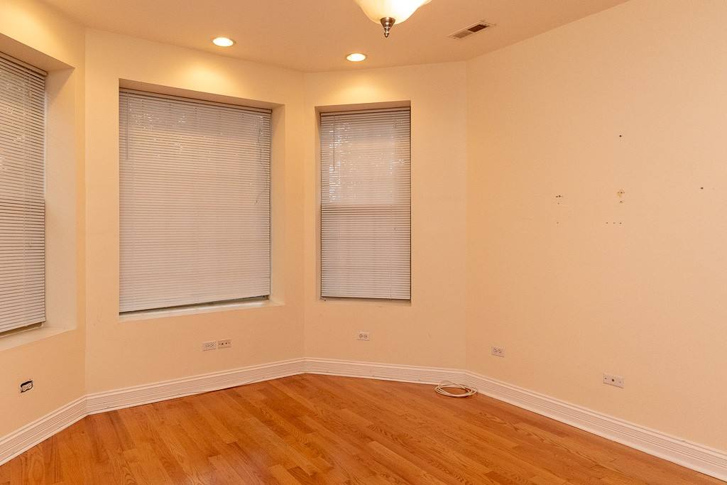 Apartment for rent at 2537 Kildare #4, Chicago, IL 60639