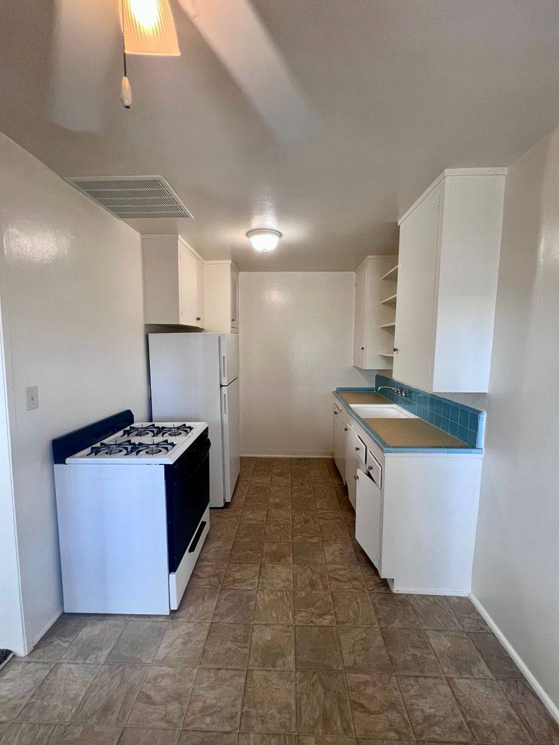 Apartment for rent at 5674 Mildred St #B, San Diego, CA 92110
