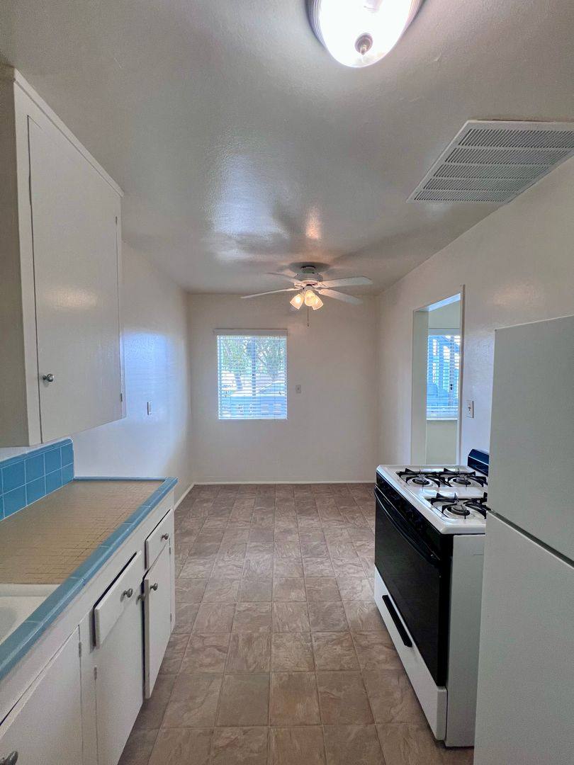 Apartment for rent at 5674 Mildred St #B, San Diego, CA 92110