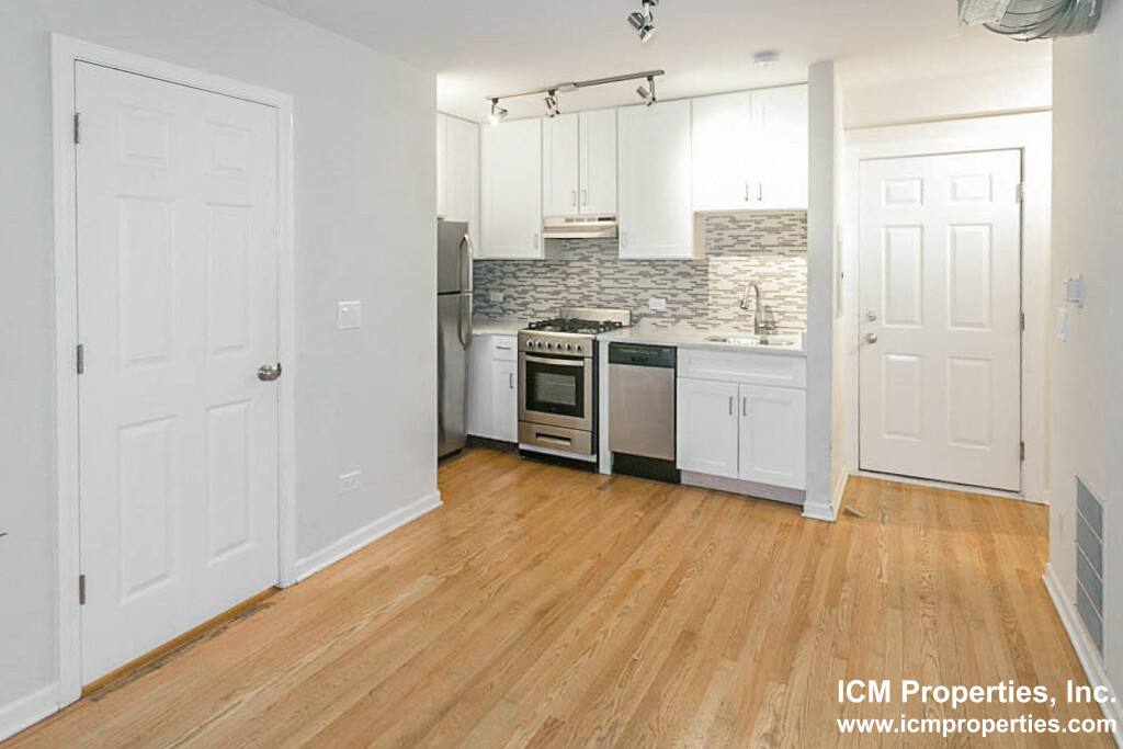 Apartment for rent at 2520 W Leland #B7, Chicago, IL 60625