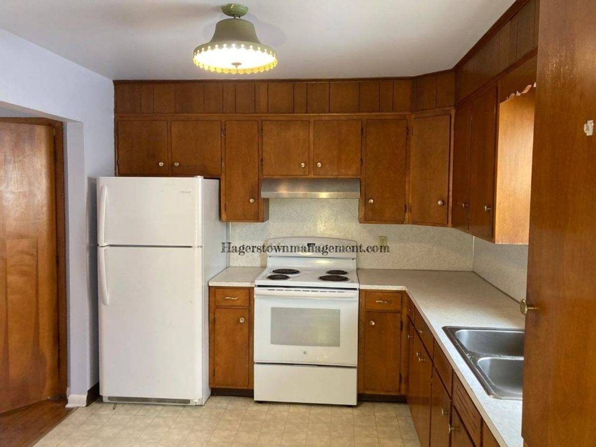 Apartment for rent at 807-811 Linwood, Hagerstown, MD 21740