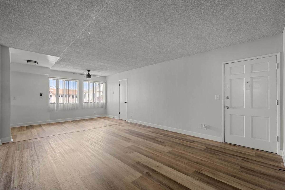 Apartment for rent at 1513 2nd Ave, Los Angeles, CA 90019