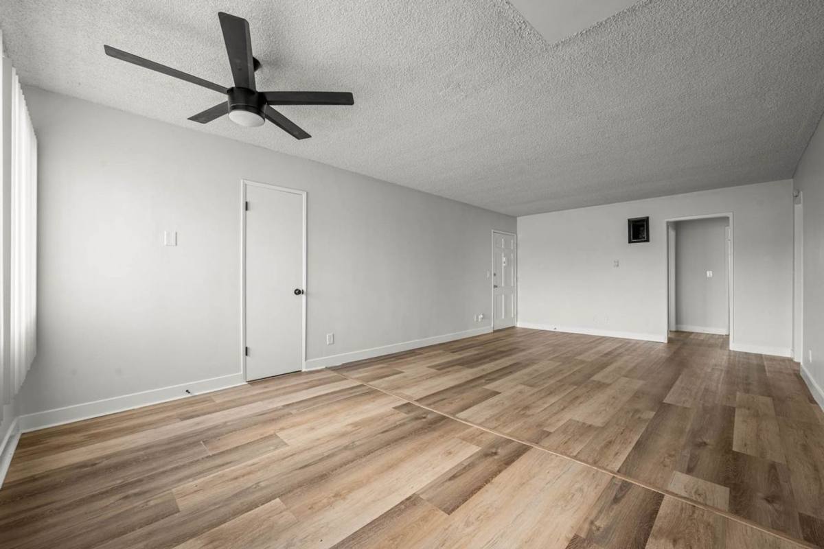 Apartment for rent at 1513 2nd Ave, Los Angeles, CA 90019