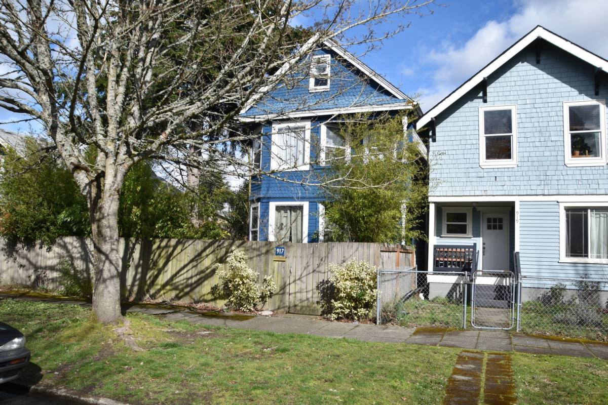 House for rent at 917 S M St, Tacoma, WA 98405