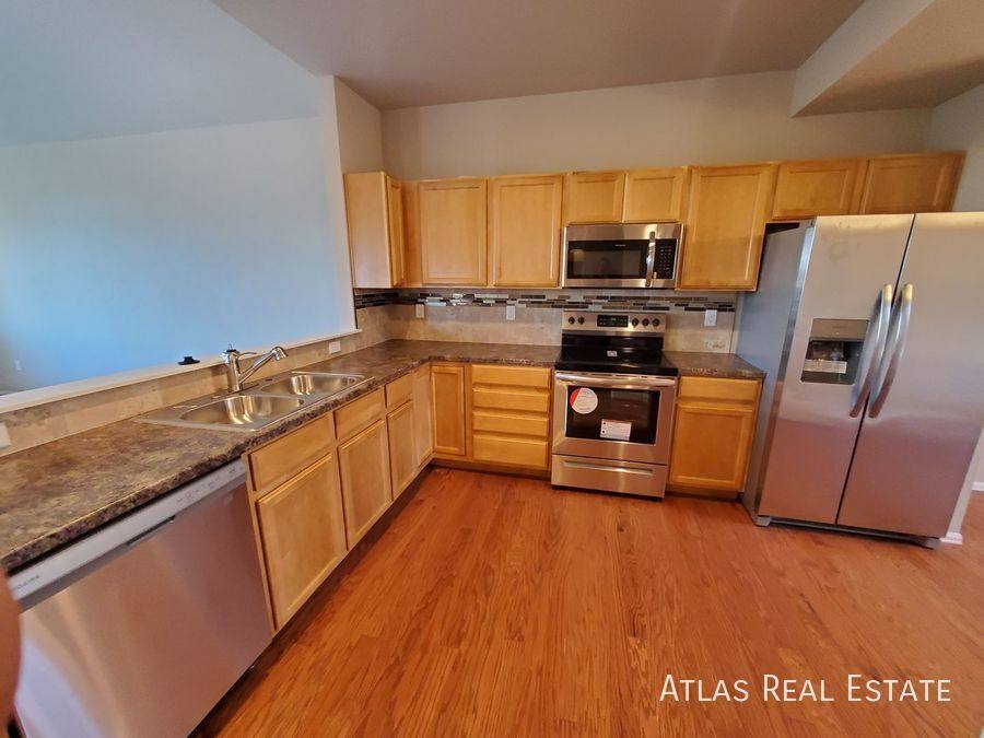 House for rent at 708 Finch Dr, Windsor, CO 80550