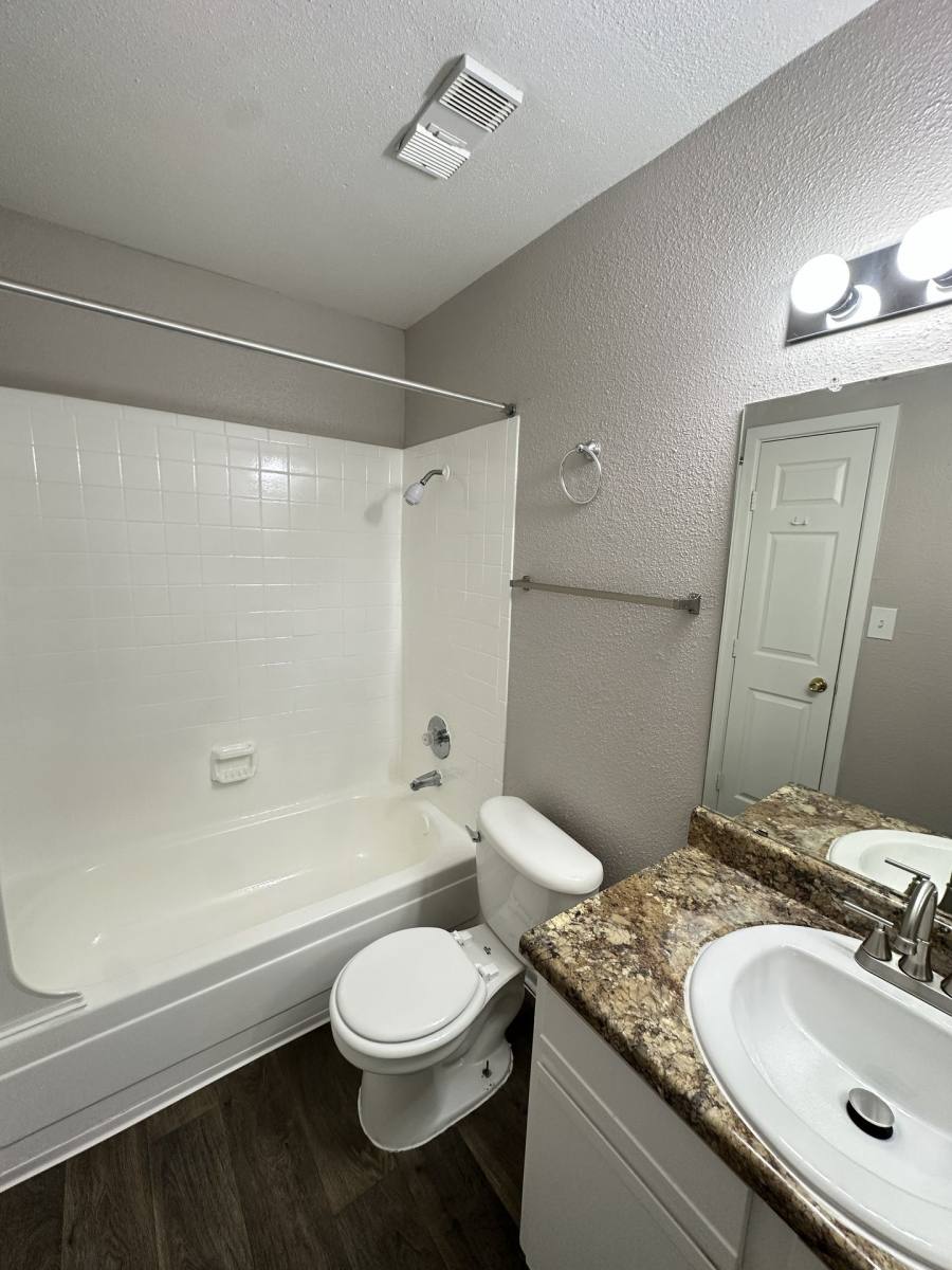 Apartment for rent at 1000 Greens Rd, Houston, TX 77060