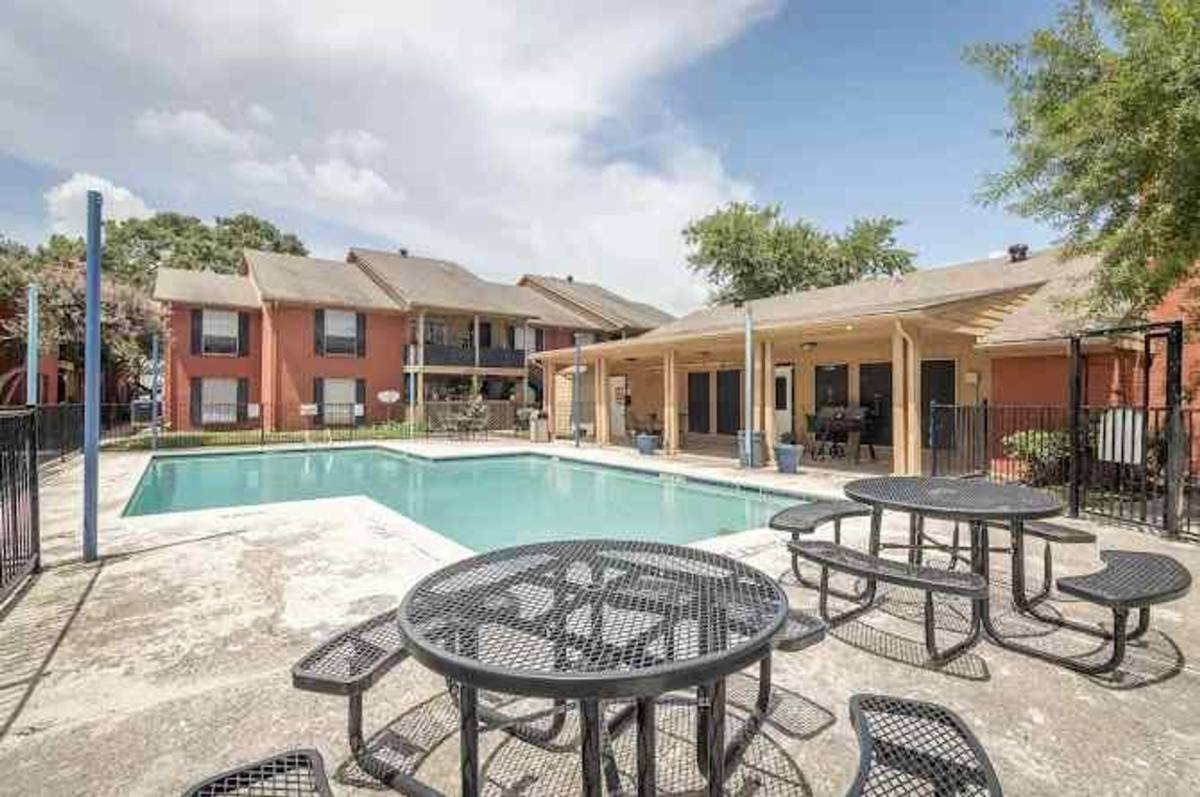Apartment for rent at 8901 Bissonnet St, Houston, TX 77074