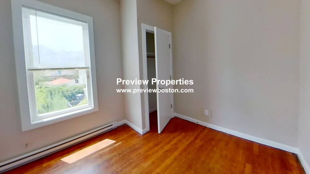 Apartment for rent at 121 George St #2P, Roxbury, MA 02119