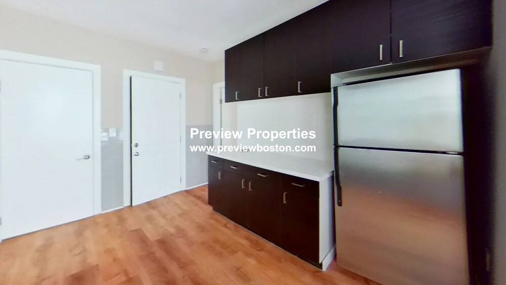 Apartment for rent at 121 George St #2P, Roxbury, MA 02119