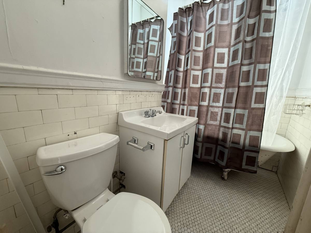 Apartment for rent at 1576 Commonwealth Ave #8, Brighton, MA 02135