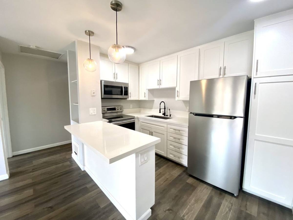Apartment for rent at 6370 Rancho Mission Rd, San Diego, CA 92108