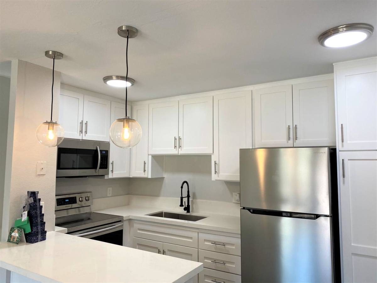 Apartment for rent at 6370 Rancho Mission Rd, San Diego, CA 92108
