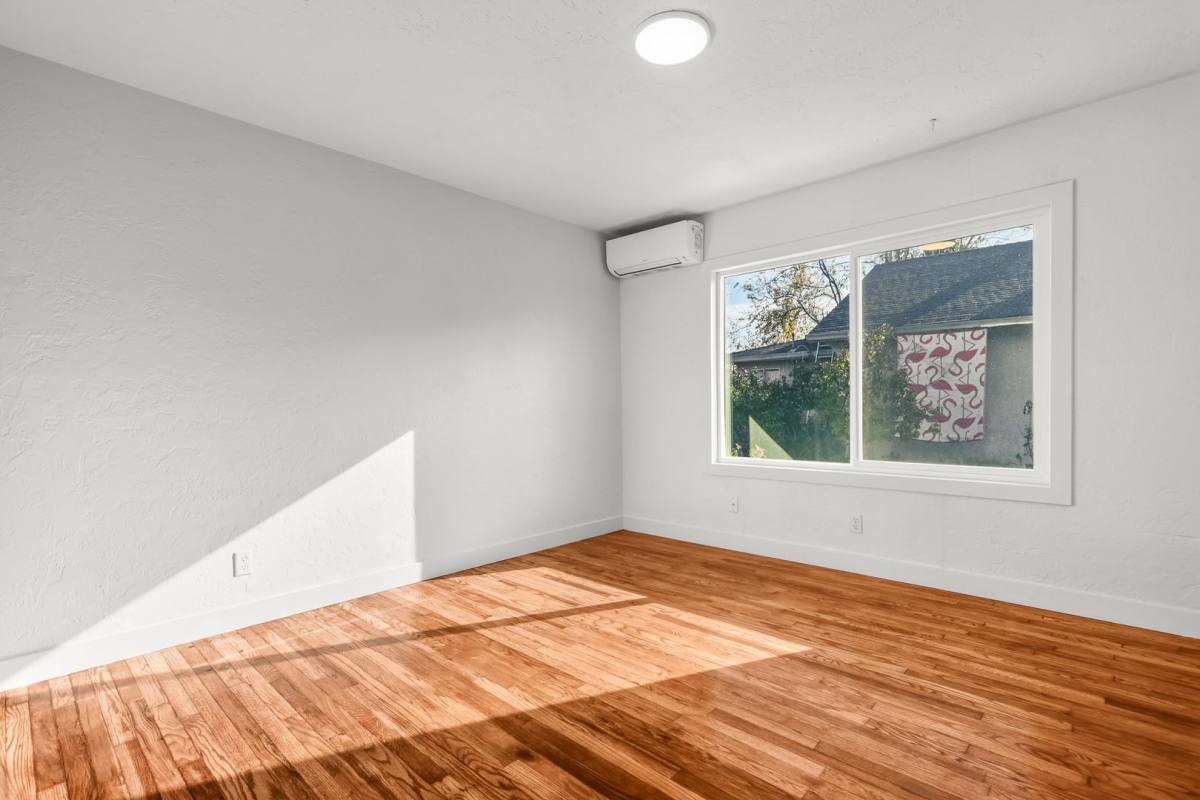House for rent at 1623 Magnolia Ave, Redding, CA 96001