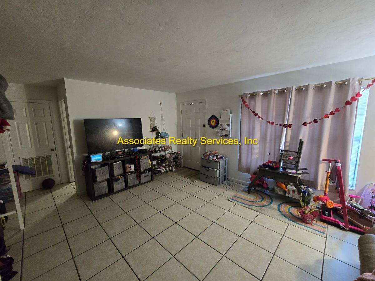 Apartment for rent at 6102-6108 NW 26th St, Gainesville, FL 32653