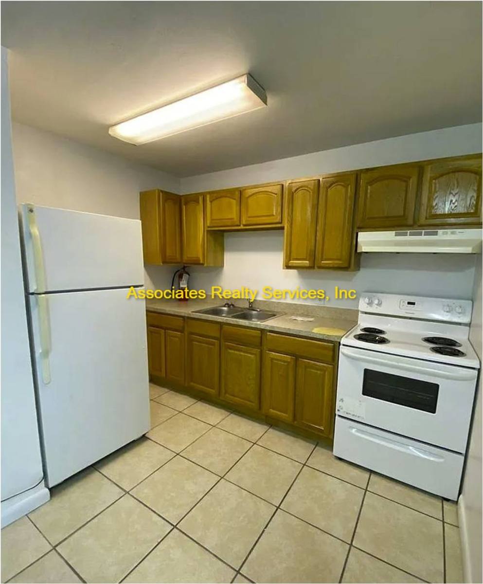 Apartment for rent at 6102-6108 NW 26th St, Gainesville, FL 32653