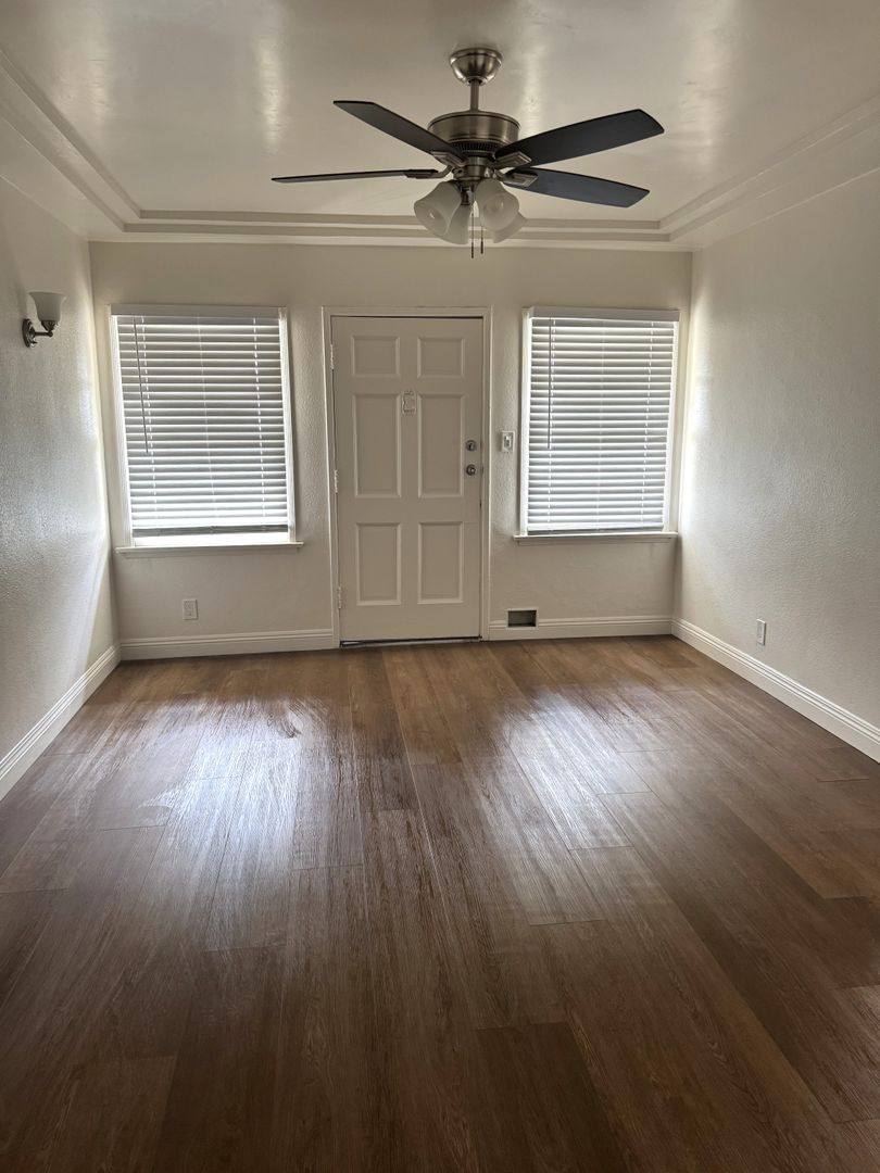 Apartment for rent at 8139 Hoover St, Los Angeles, CA 90044