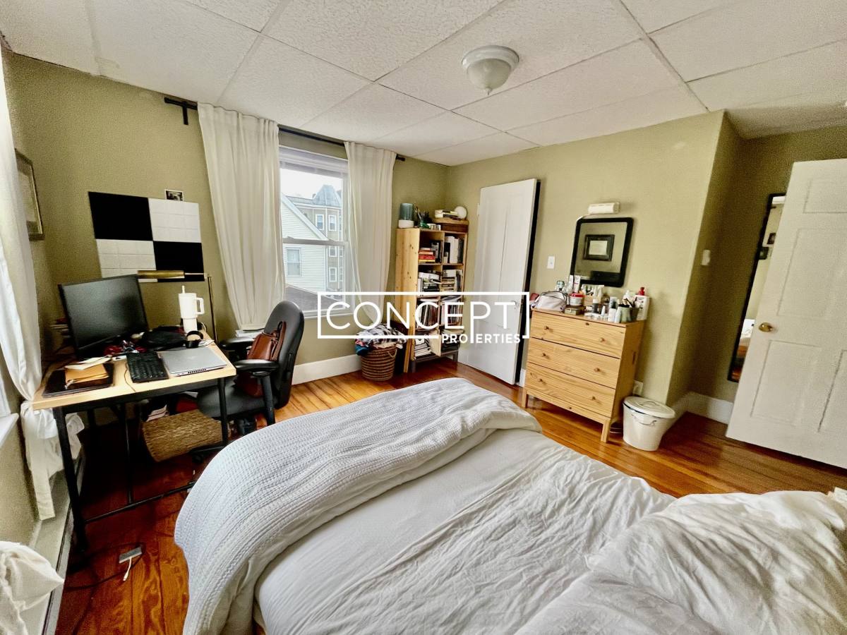 Apartment for rent at 7 A Smythe, Brookline, MA 02445