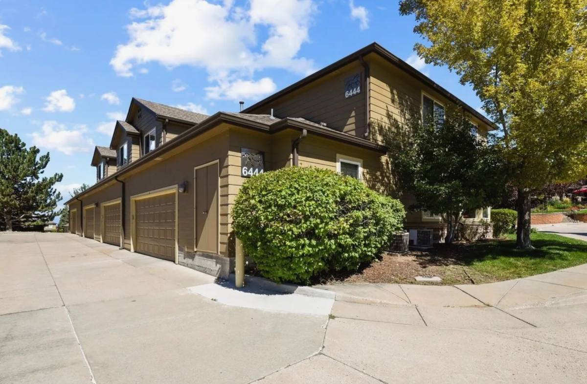 Townhouse for rent at 6444 Silver Mesa Dr, Littleton, CO 80130