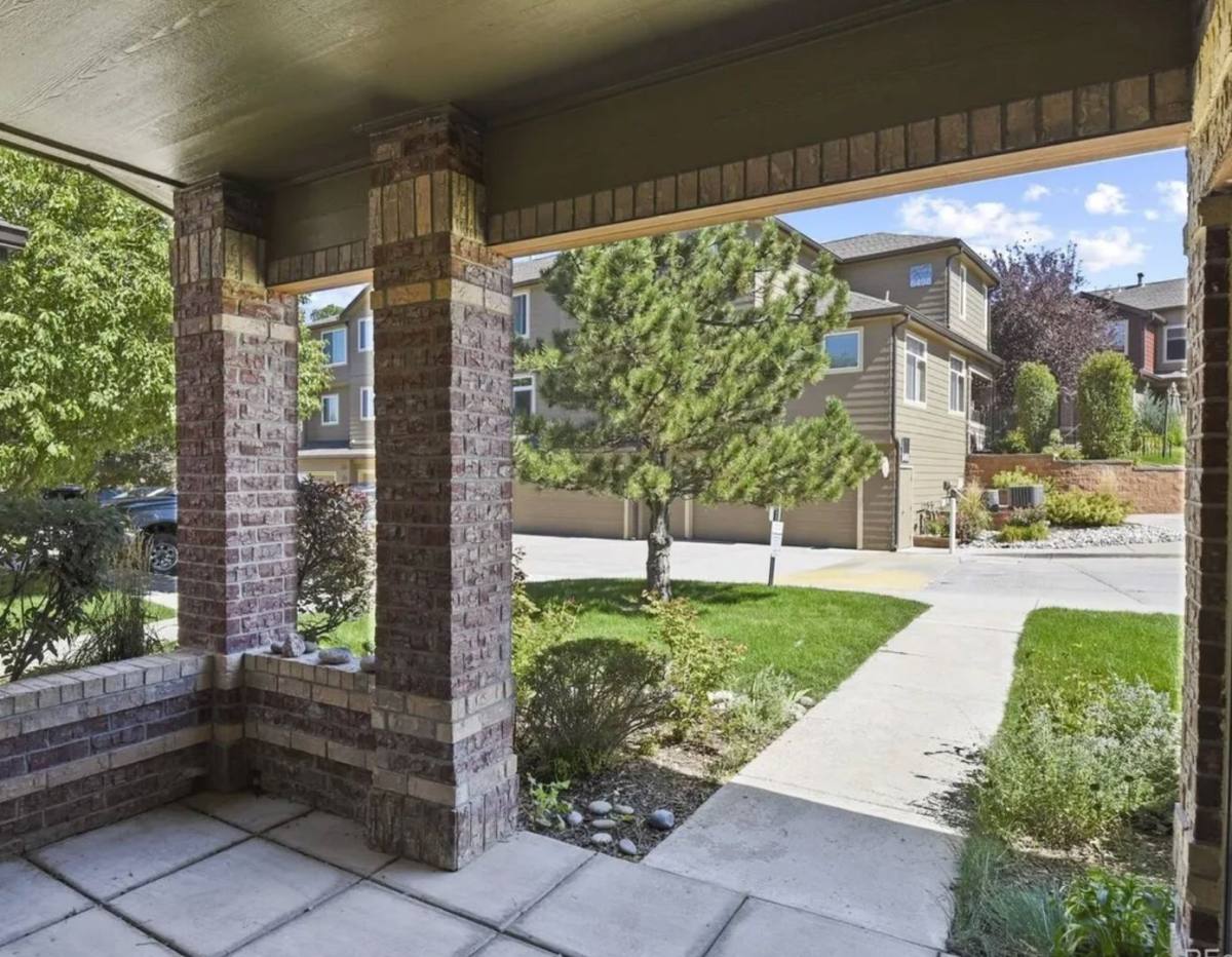 Townhouse for rent at 6444 Silver Mesa Dr, Littleton, CO 80130