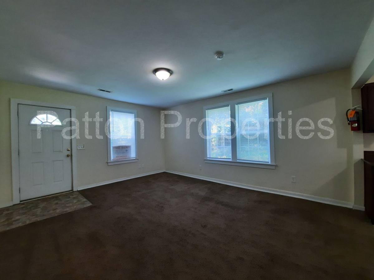 House for rent at 902 Pine St, Columbia, SC 29205