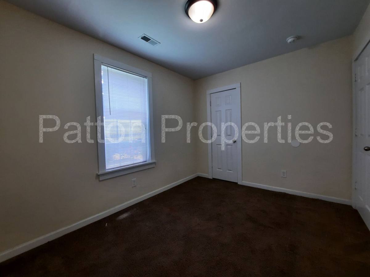 House for rent at 902 Pine St, Columbia, SC 29205