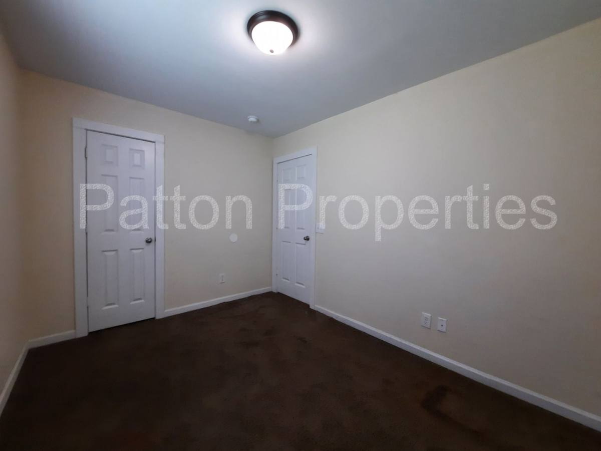 House for rent at 902 Pine St, Columbia, SC 29205